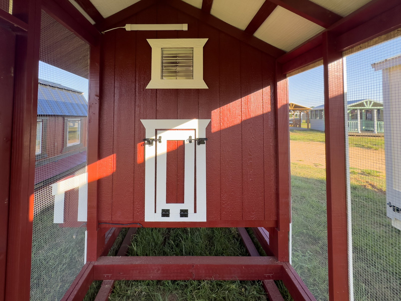 6x15x7 Cottage Style Chicken Coop & Run serial CSCR-9009-0615-040825