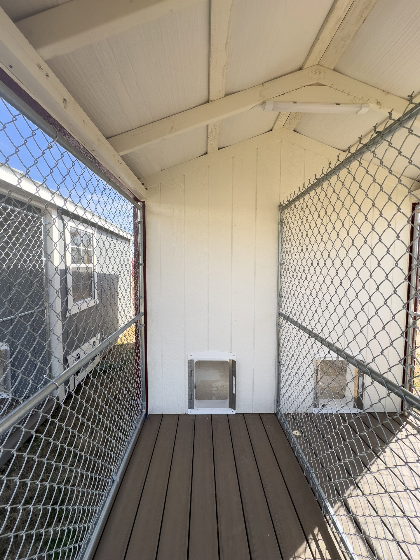 8x16 Double Deluxe Dog Kennel serial DDDK-8173-0816-280524
