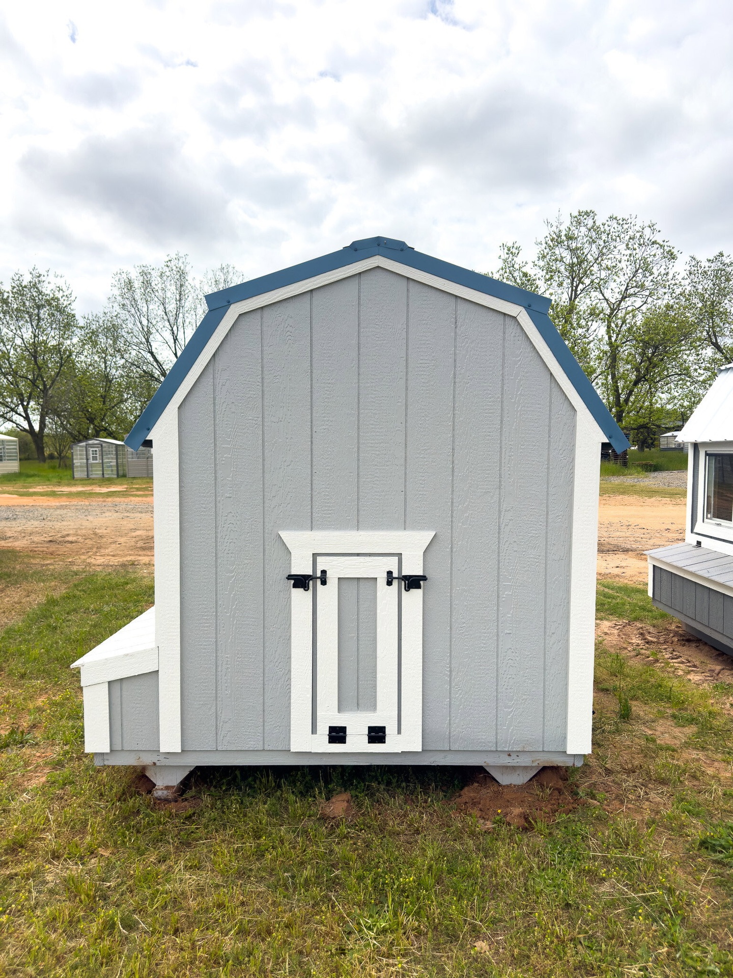 6x10 Barn Style Chicken Coop serial BSCC-5926-0610-210324