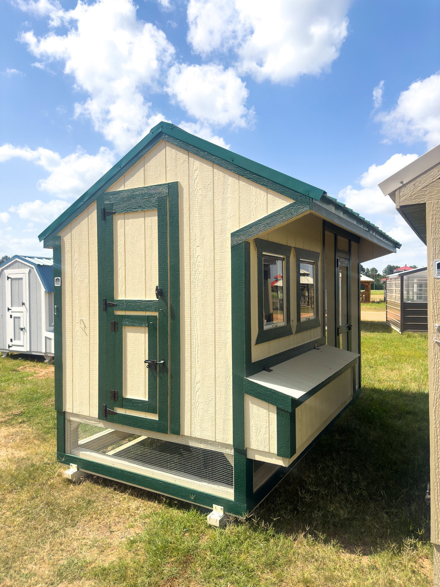 6x12 Cottage Style Chicken Coop & Run serial CSCR-7747-0612-160124