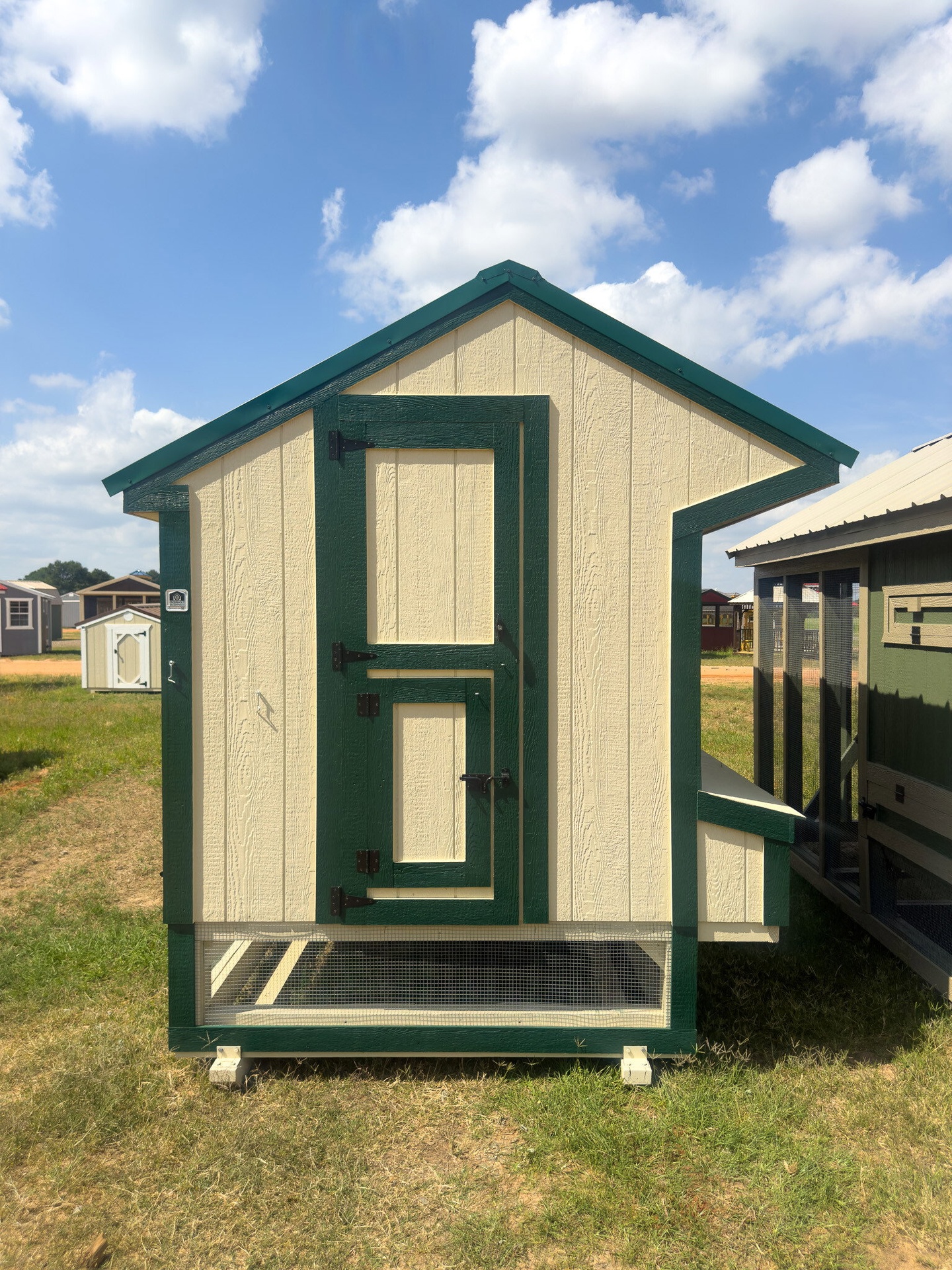 6x12 Cottage Style Chicken Coop & Run serial CSCR-7747-0612-160124