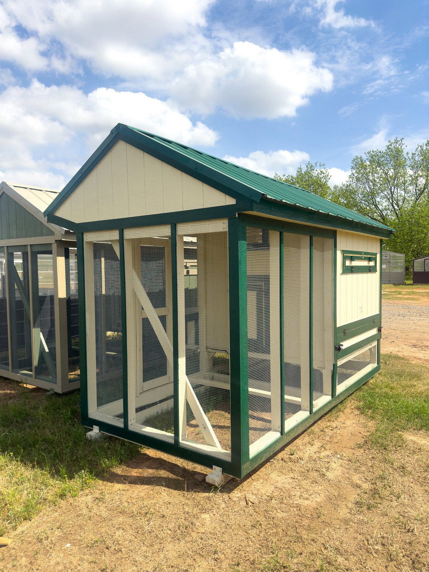 6x12 Cottage Style Chicken Coop & Run serial CSCR-7747-0612-160124