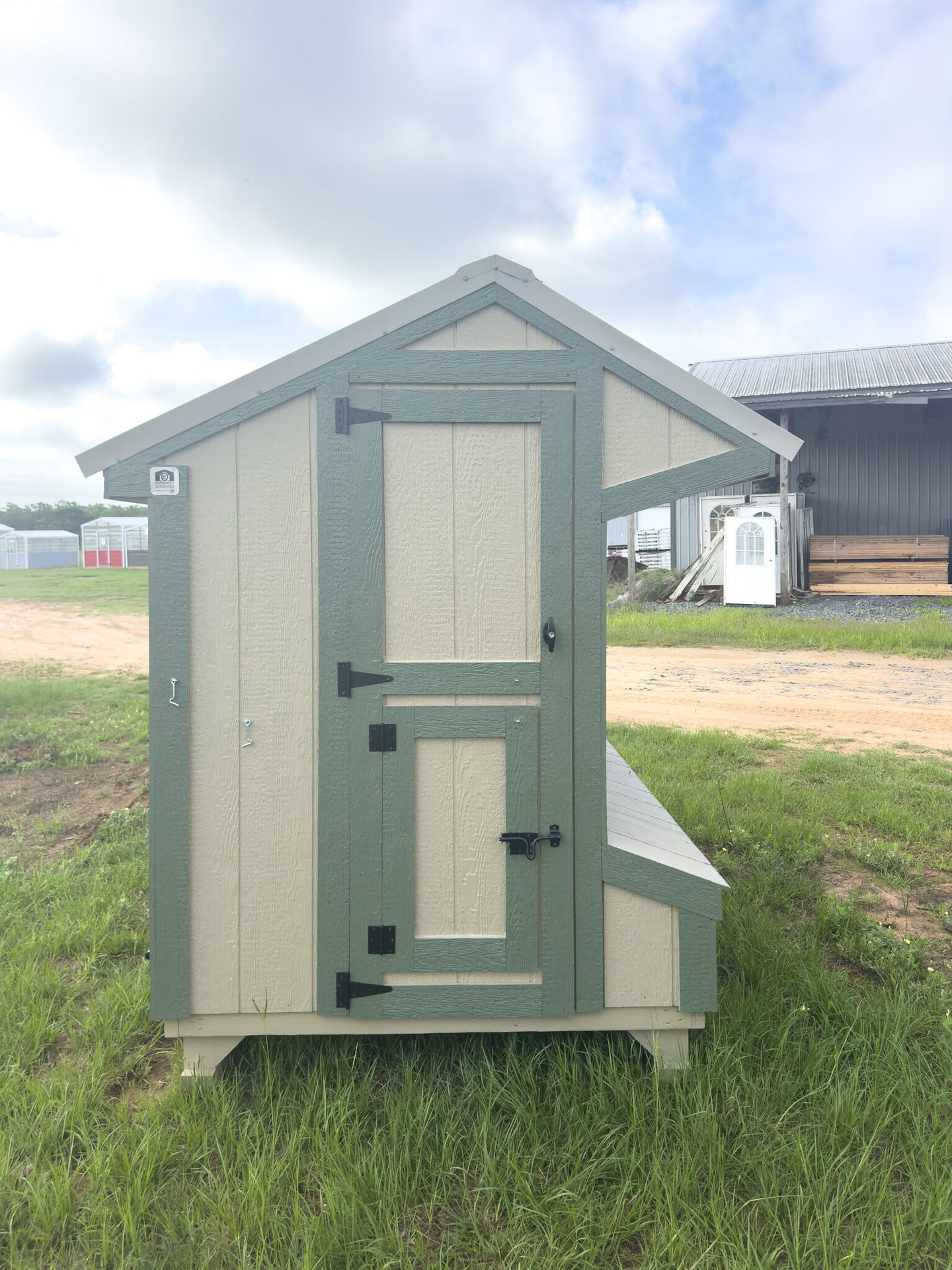 5x8 Cottage Style Chicken Coop serial CSCC-9509-0508-020426