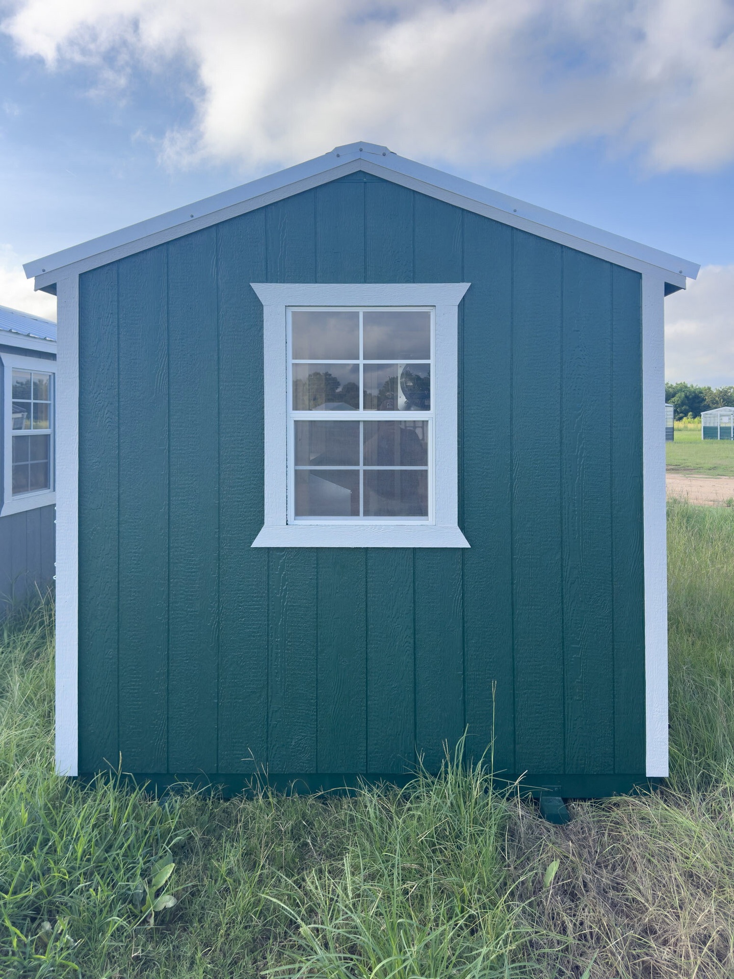 8x14 Deluxe Style Chicken Coop serial DCR-8900-0814-070625