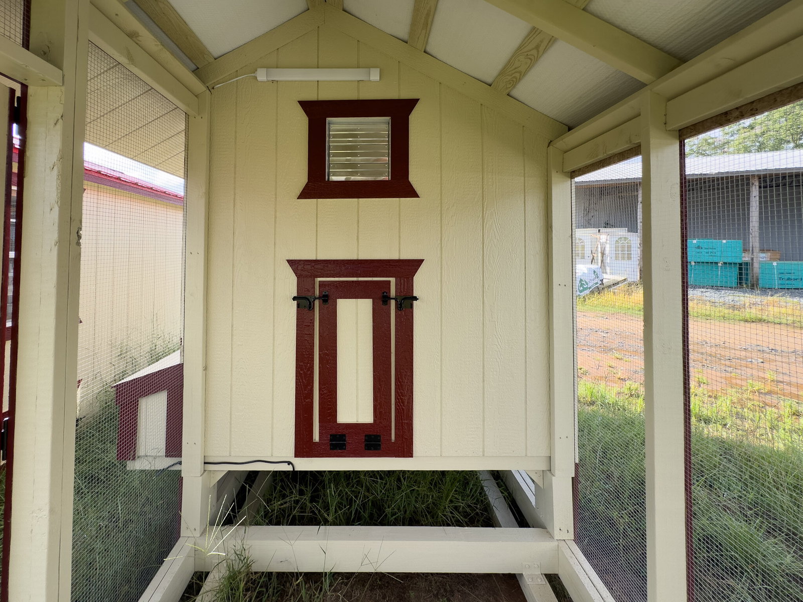 6x15x7 Cottage Style Chicken Coop & Run serial CSCR-9006-0615-010825