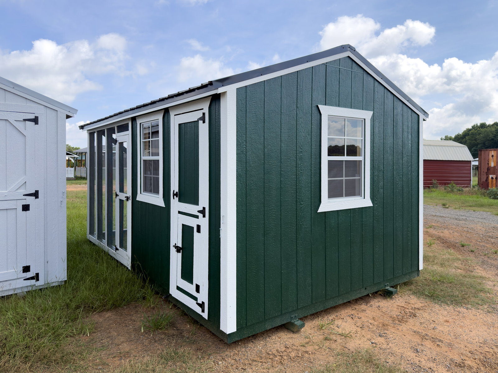 10x16 Deluxe Style Chicken Coop serial DCR-9553-1016-080426