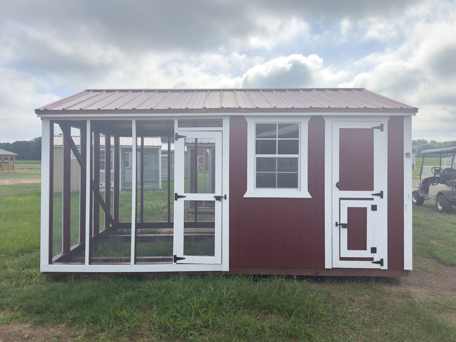 10x16 Deluxe Style Chicken Coop serial DCR-9523-1016-030426
