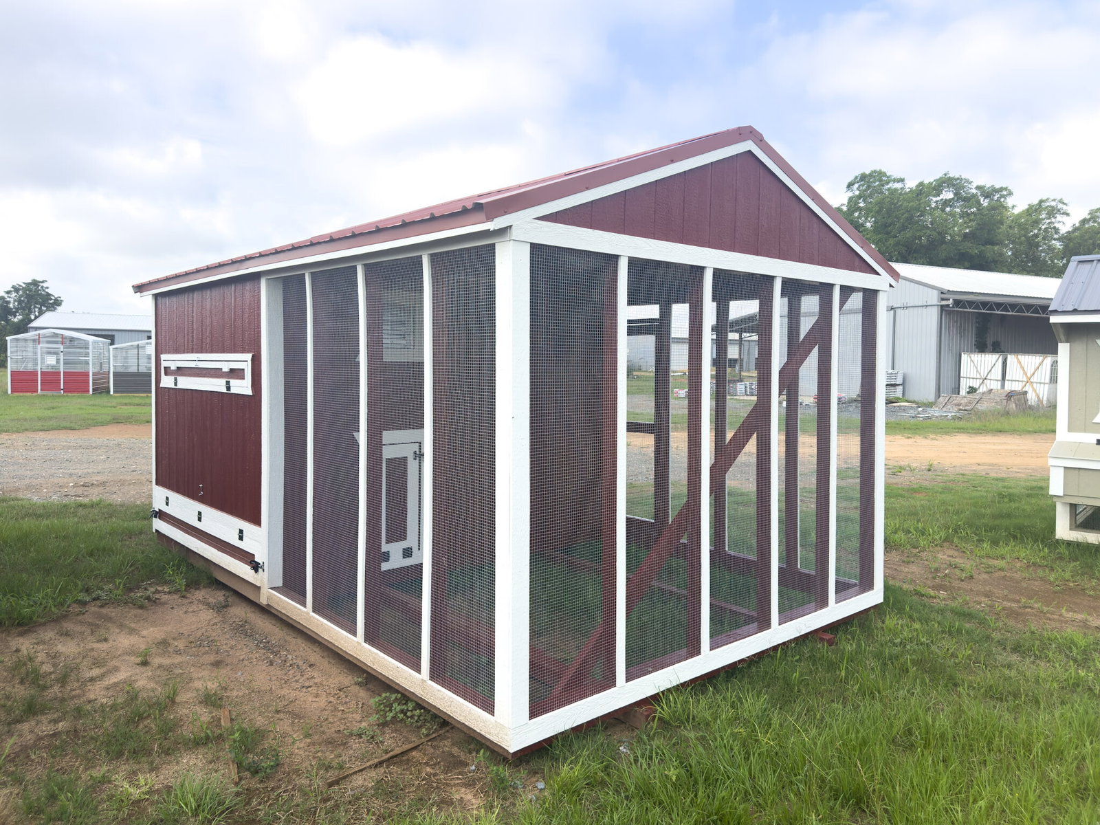 10x16 Deluxe Style Chicken Coop serial DCR-9523-1016-030426