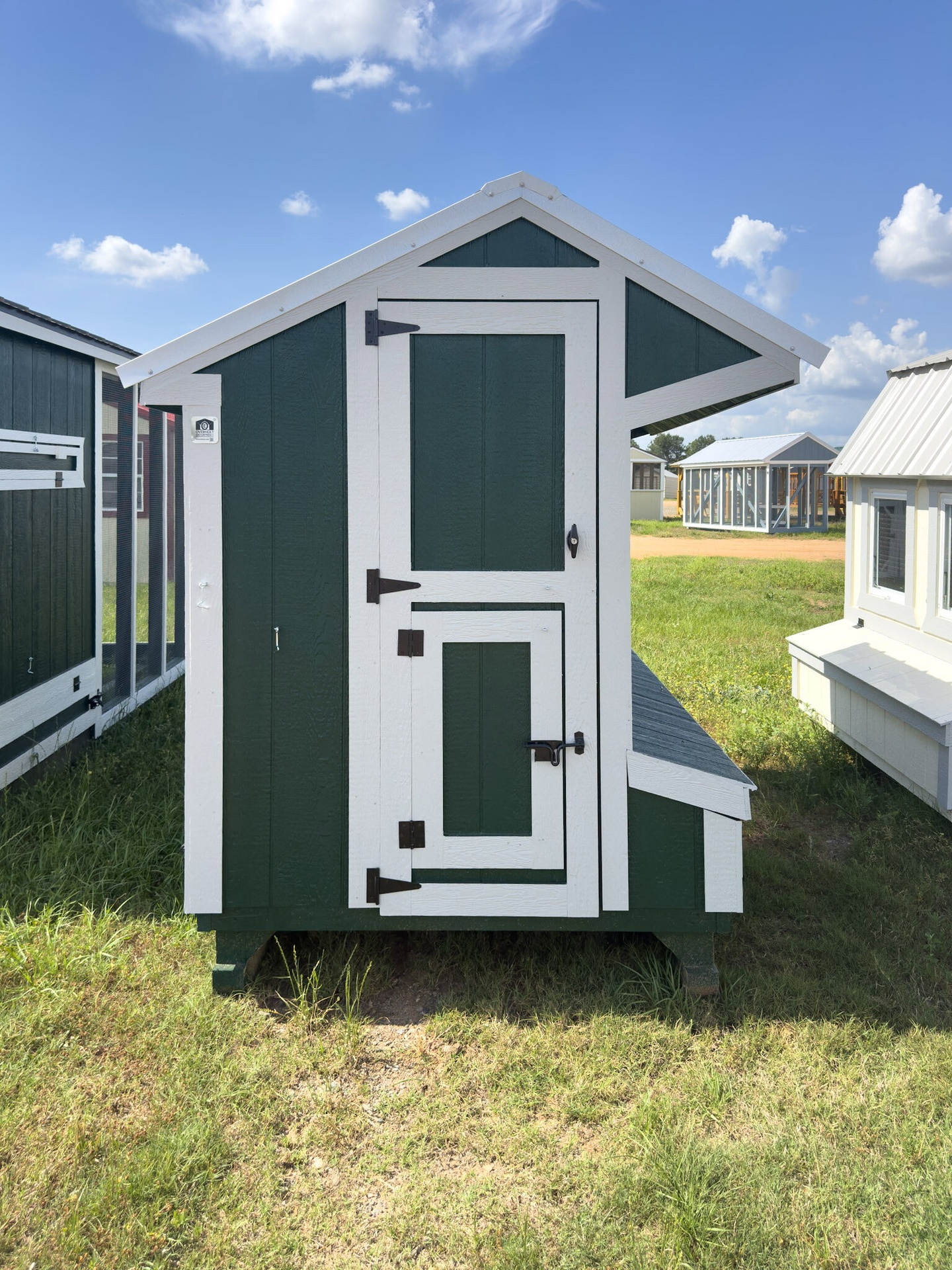 5x8 Cottage Style Chicken Coop serial CSCC-8567-0508-210125
