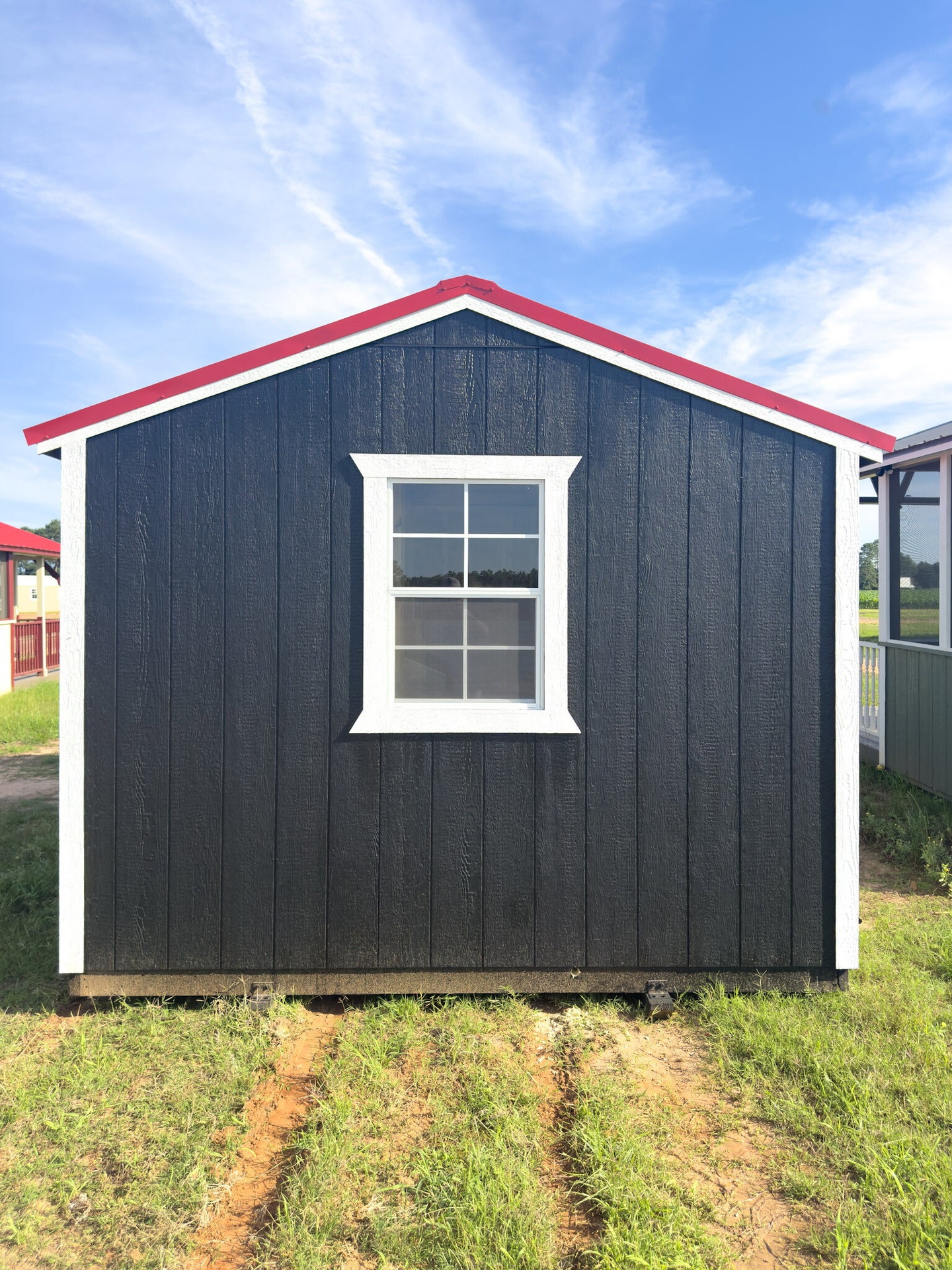 10x16 Deluxe Style Chicken Coop serial DCR-9522-1016-030426
