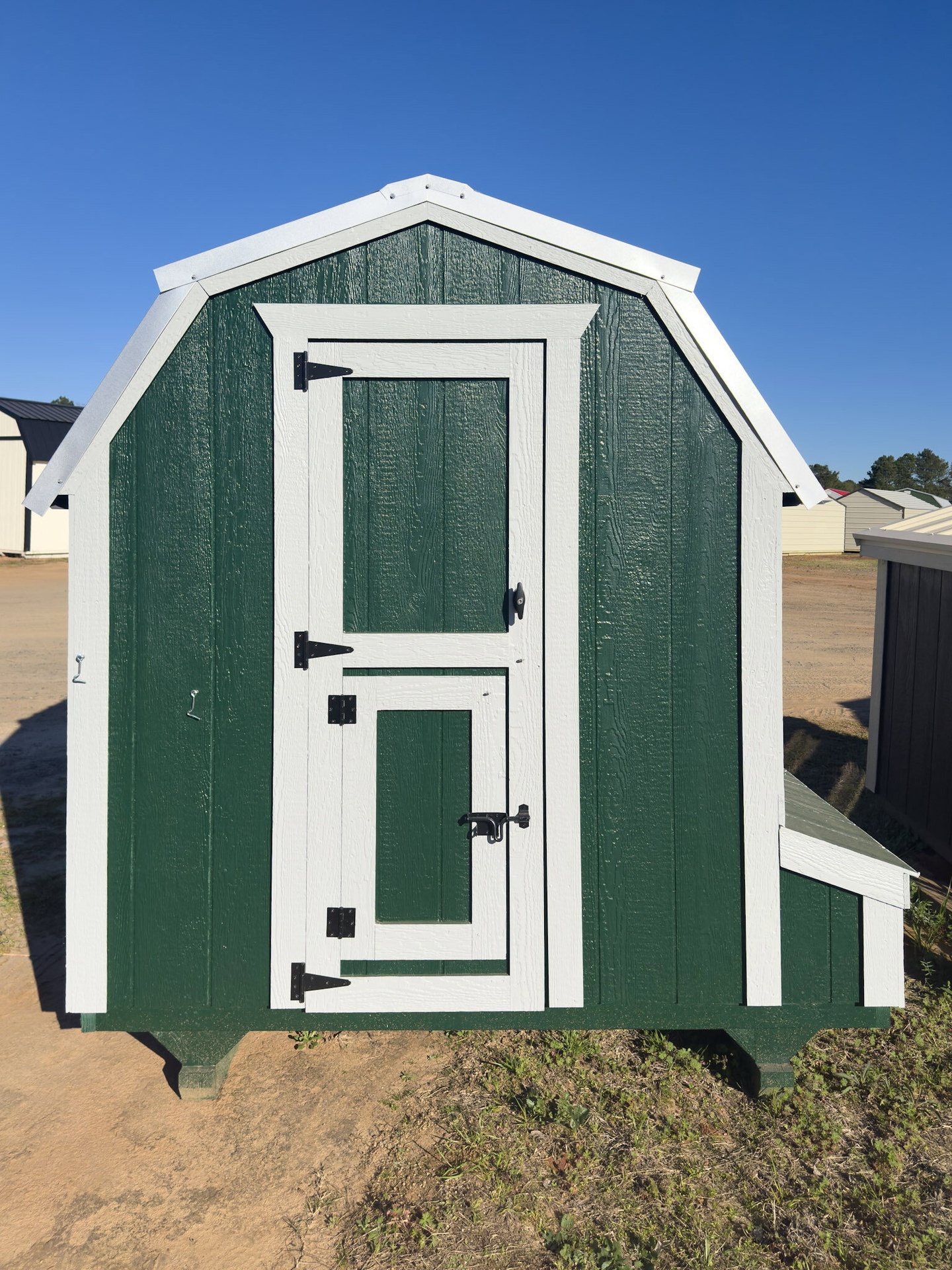 6x6 Barn Style Chicken Coop serial BSCC-8629-0606-110225
