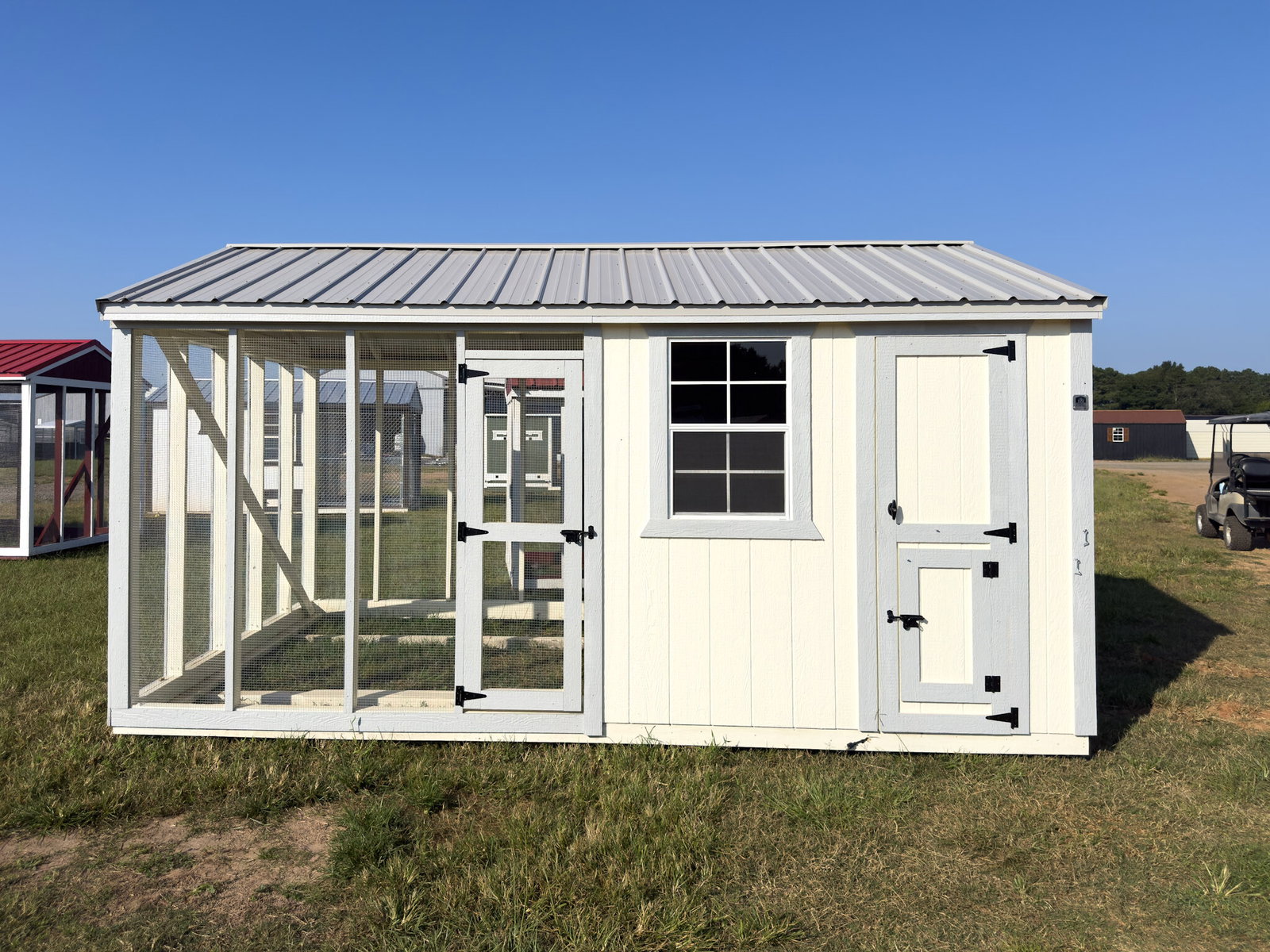 10x16 Deluxe Style Chicken Coop serial DCR-9025-1016-040825