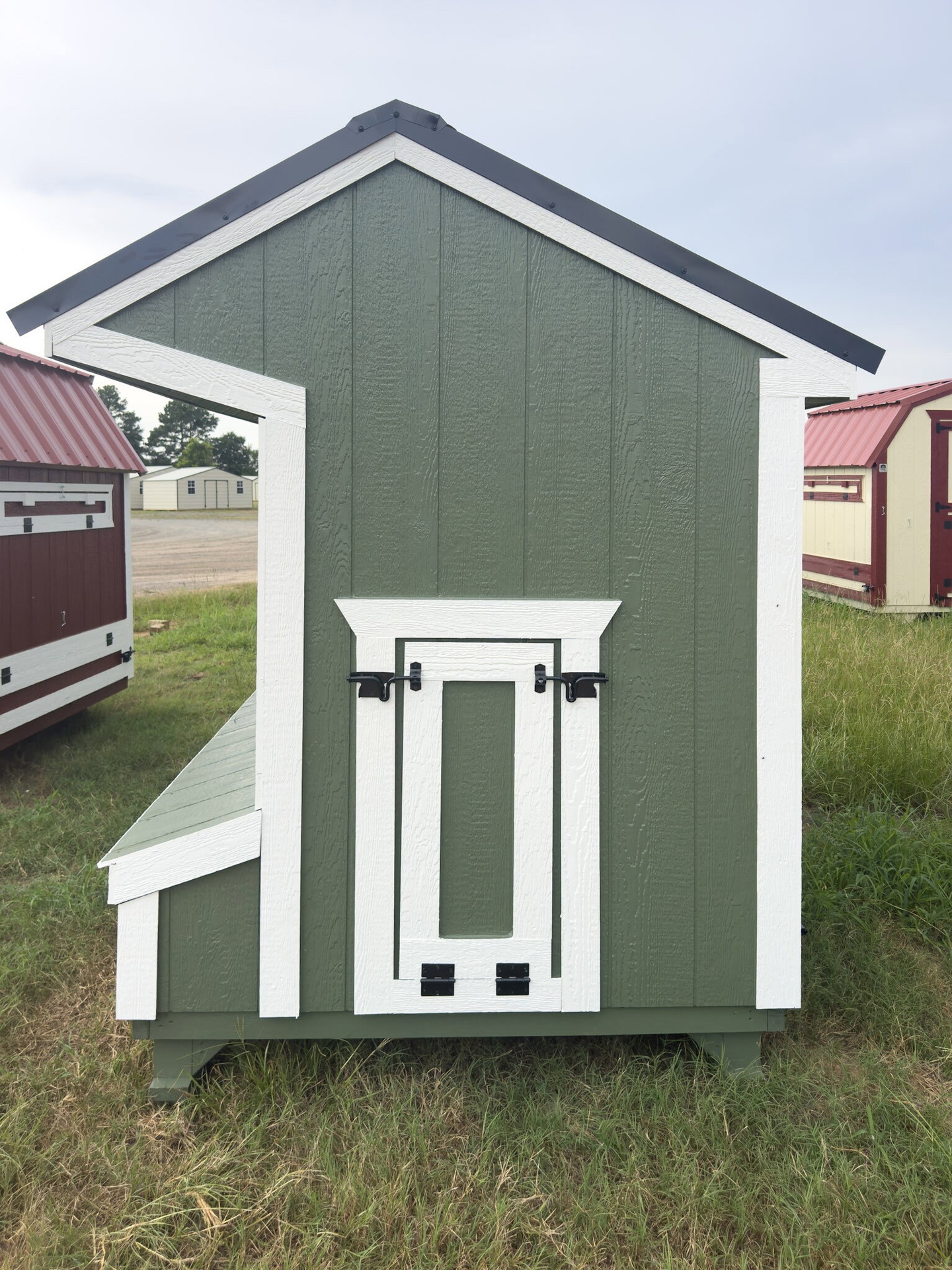 5x8 Cottage Style Chicken Coop serial CSCC-8840-0508-140525