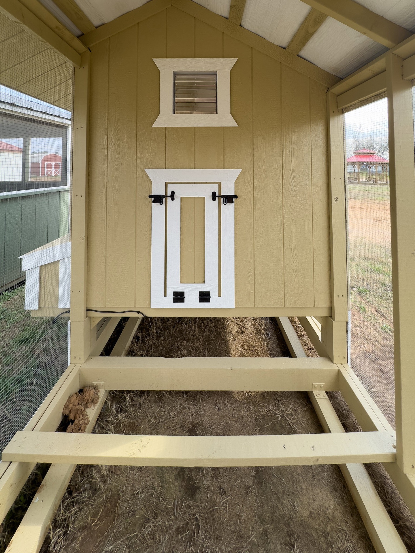 6x15x7 Cottage Style Chicken Coop & Run serial CSCR-8446-0615-141124
