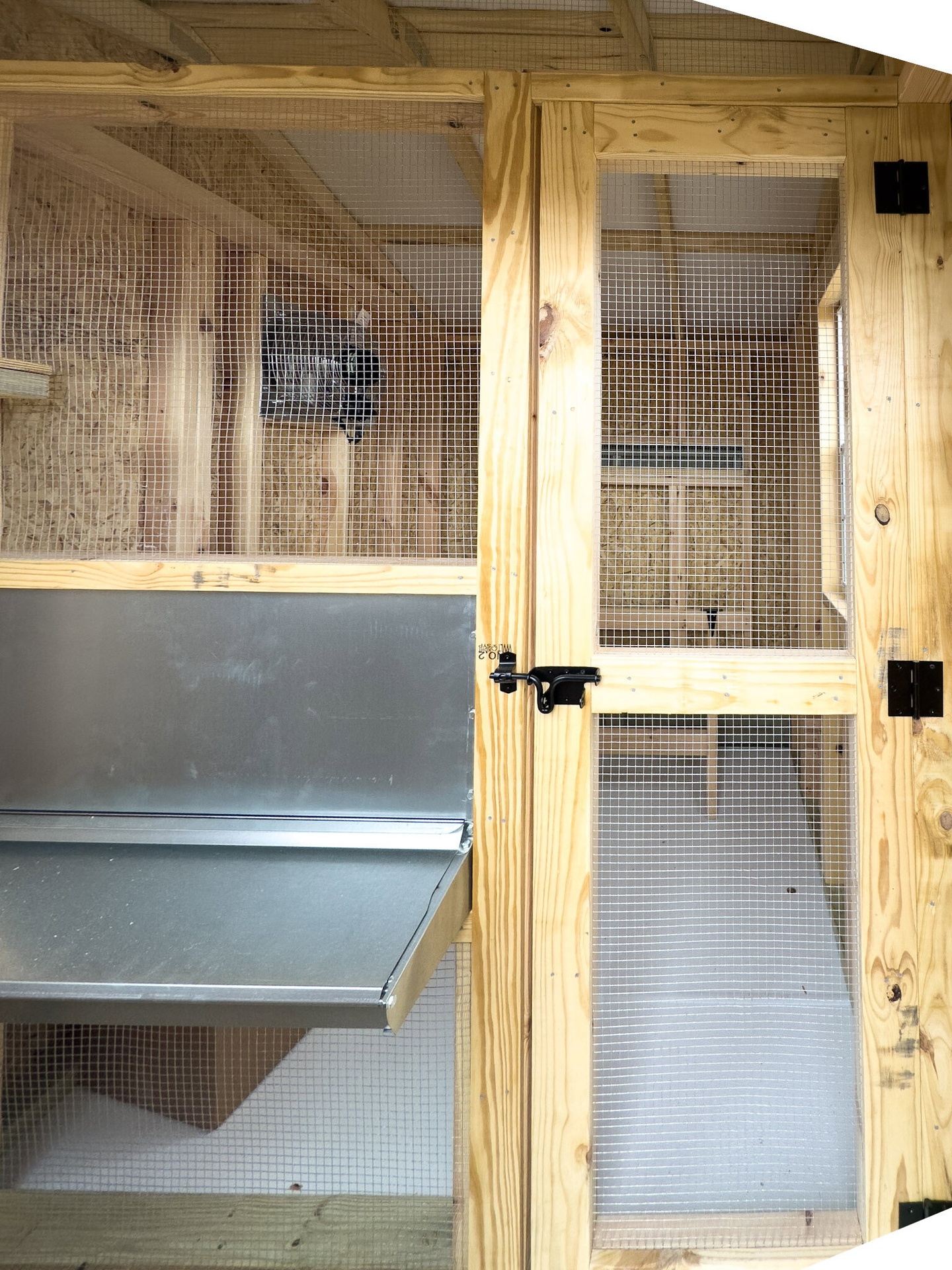 8x14 Deluxe Style Chicken Coop serial DCR-8989-0814-080725