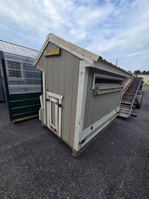 5x8 Cottage Style Chicken Coop serial CSCC-6632-0508-230223