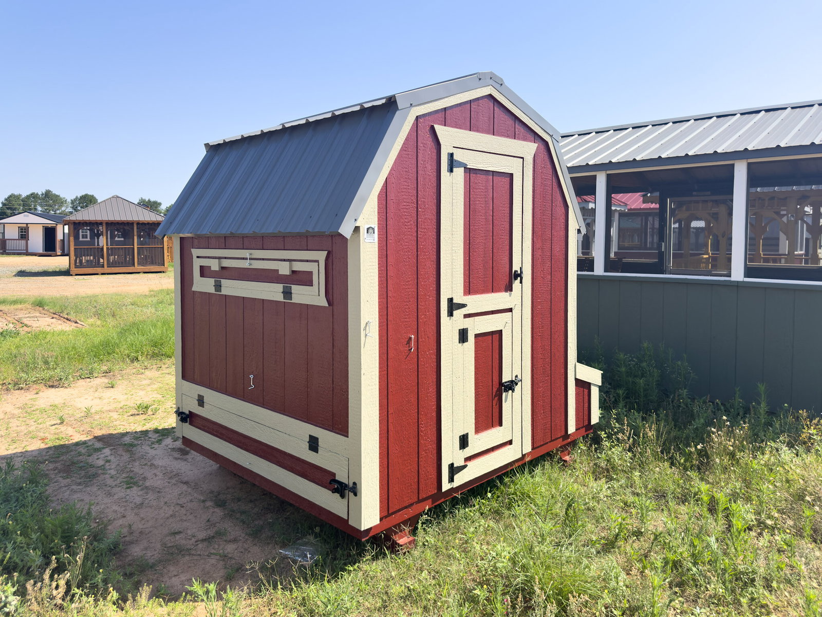 6x6 Barn Style Chicken Coop serial BSCC-8758-0606-100425