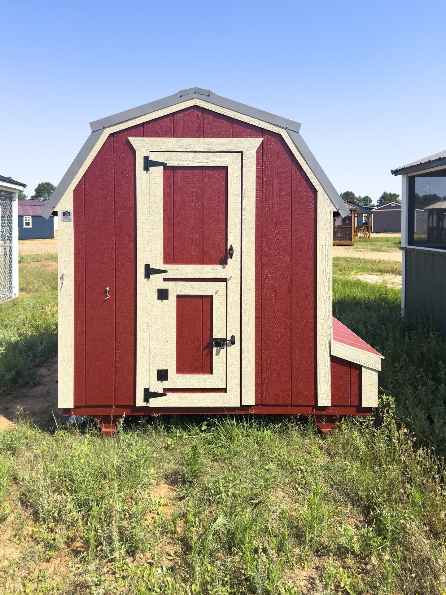 6x6 Barn Style Chicken Coop serial BSCC-8758-0606-100425