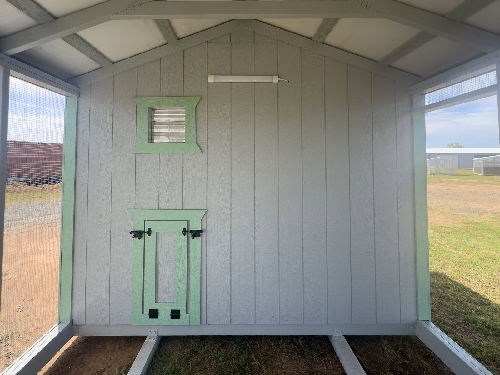 10x16 Deluxe Style Chicken Coop serial DCR-9501-1016-020426
