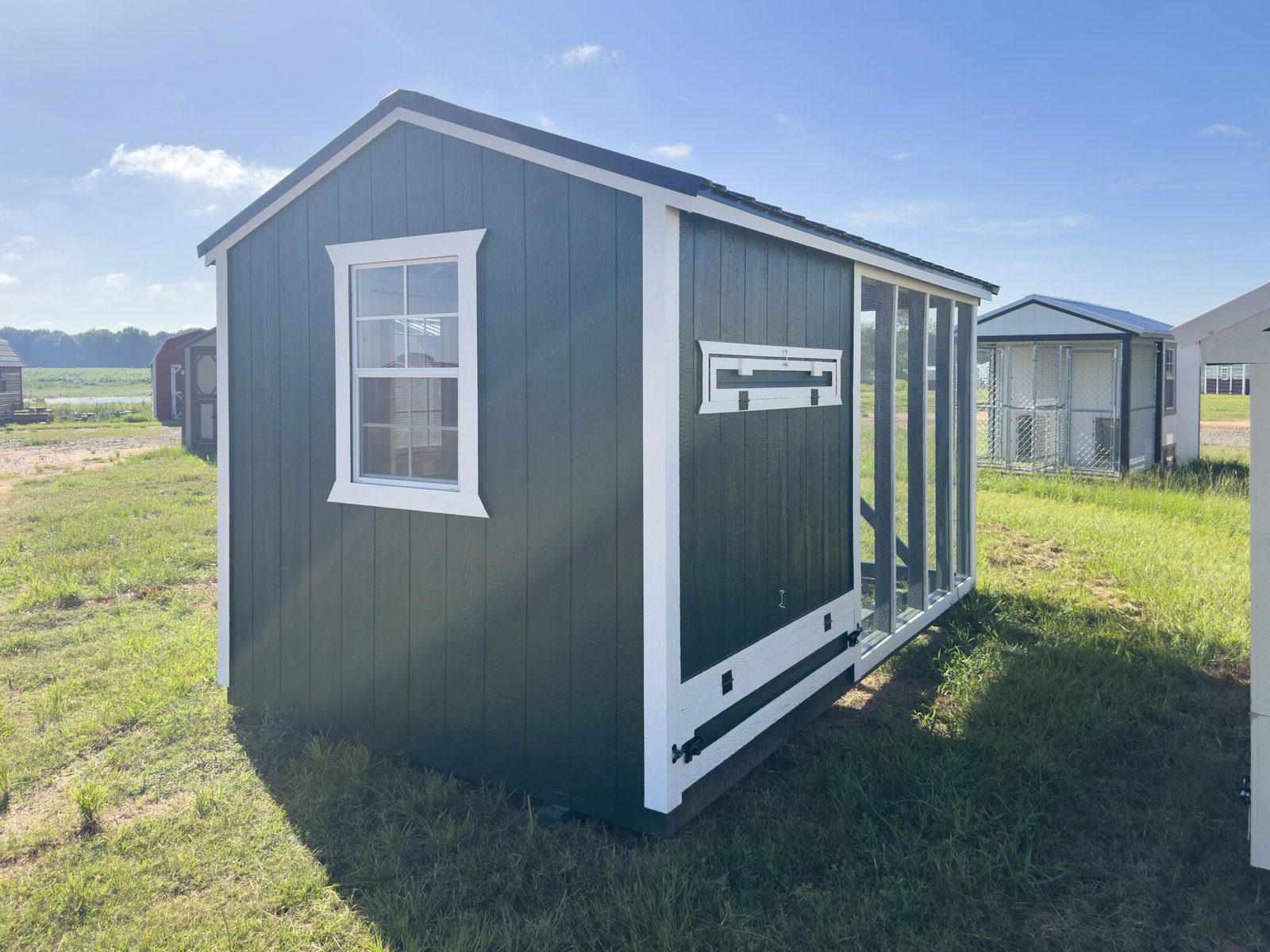 8x14 Deluxe Style Chicken Coop serial DCR-8959-0814-230625