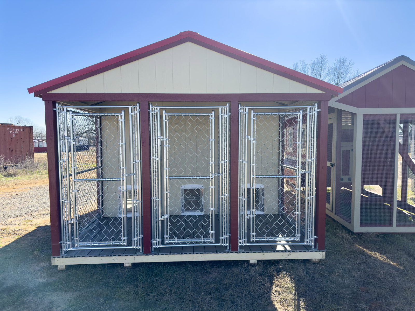 12x16 Triple Deluxe Dog Kennel serial DTDK-7734-1216-150124