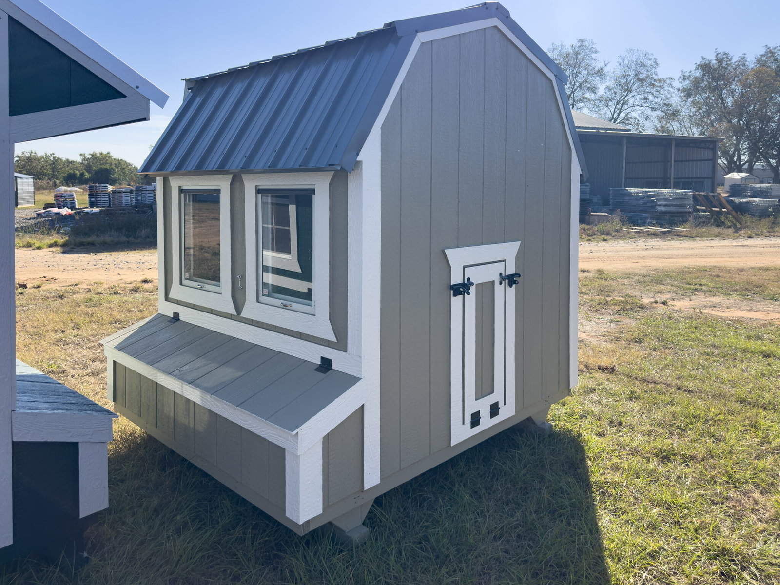 6x6 Barn Style Chicken Coop serial BSCC-9177-0606-061025