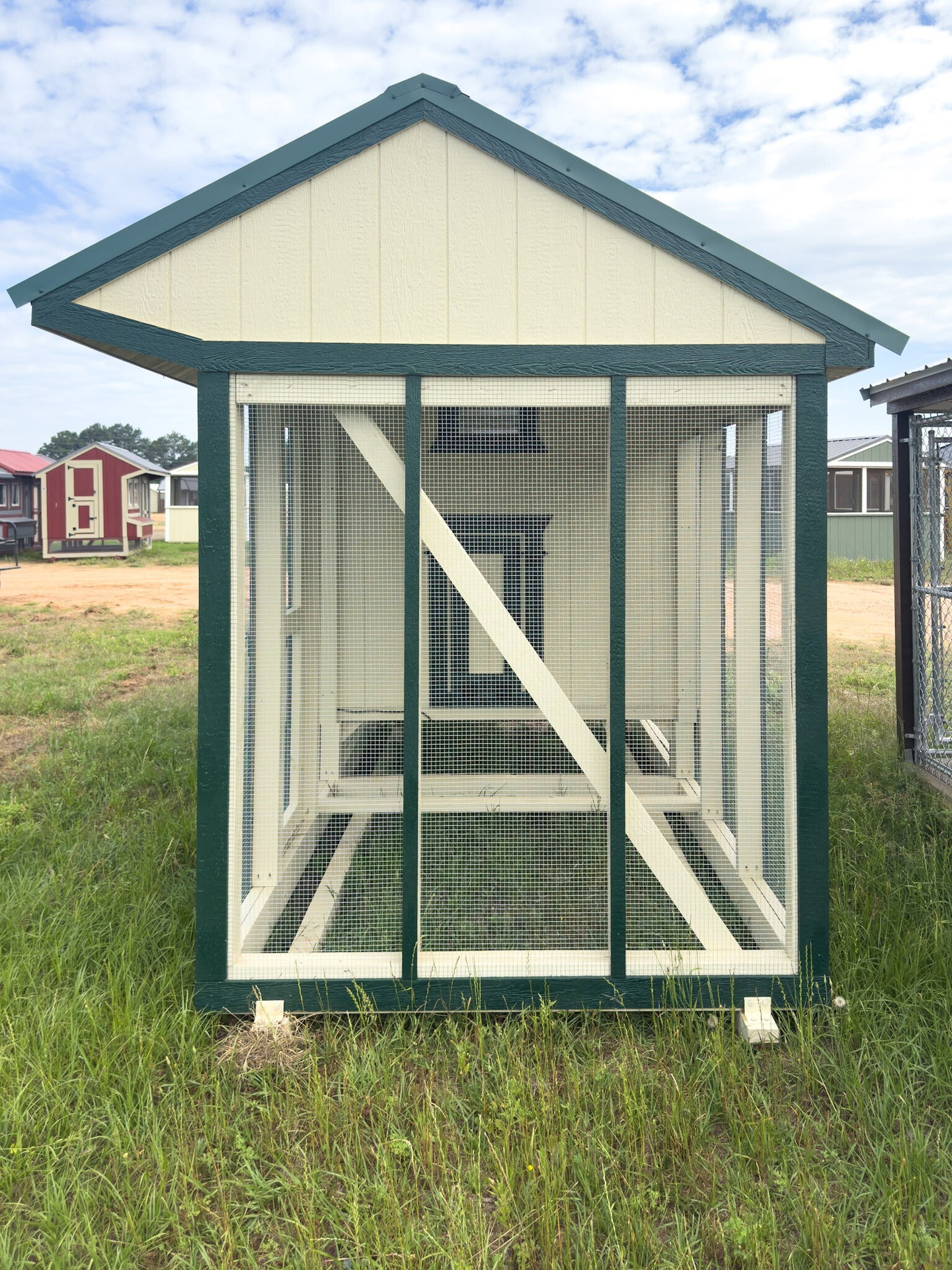 6x12 Cottage Style Chicken Coop & Run serial CSCR-8729-0612-090425