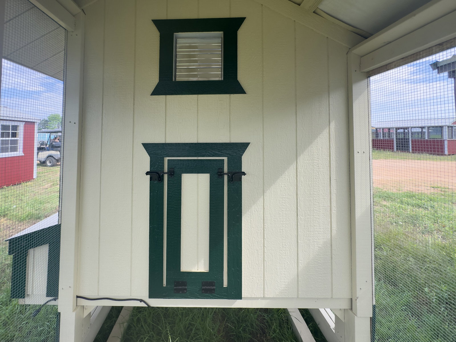 6x12 Cottage Style Chicken Coop & Run serial CSCR-8729-0612-090425