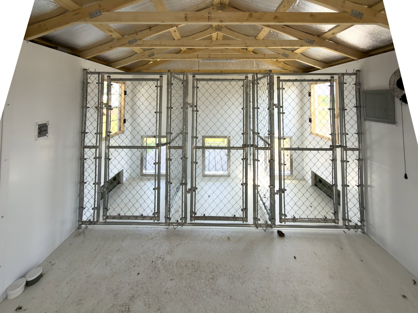 12x28 6 Run Deluxe Dog Kennel serial D6DK-9558-1228-220426