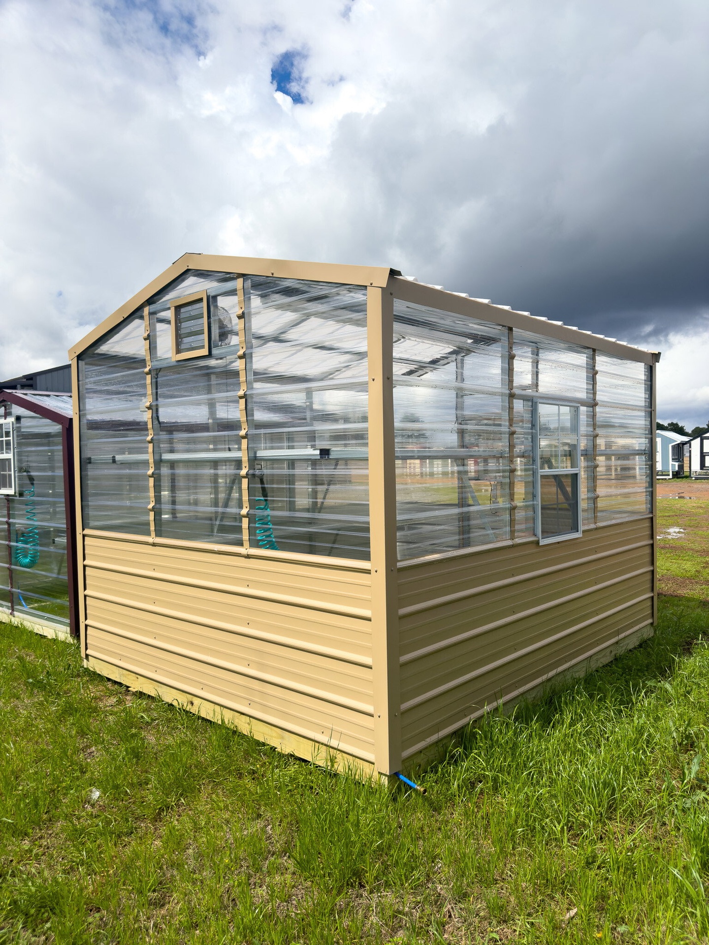 10x12 Greenhouse Deluxe serial DSGR-7456-1012-021123