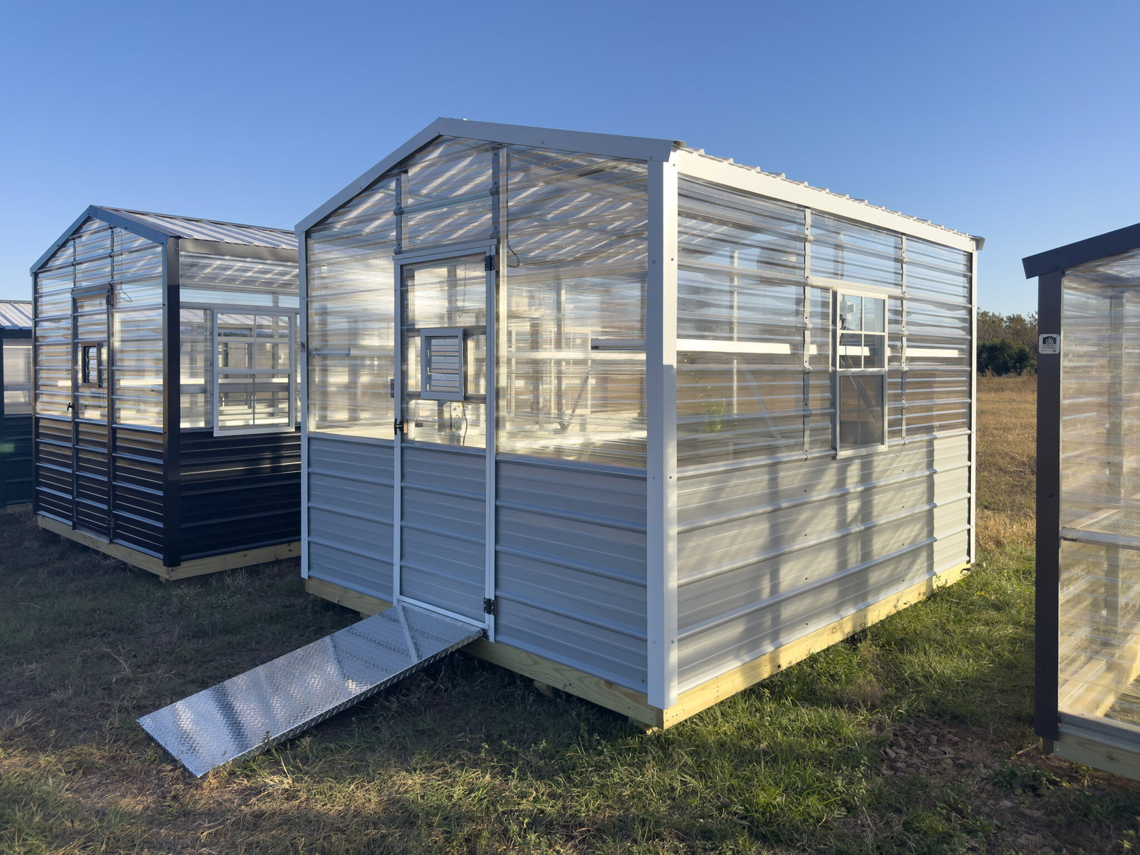 10x12 Greenhouse Deluxe serial DSGR-9152-1012-080925