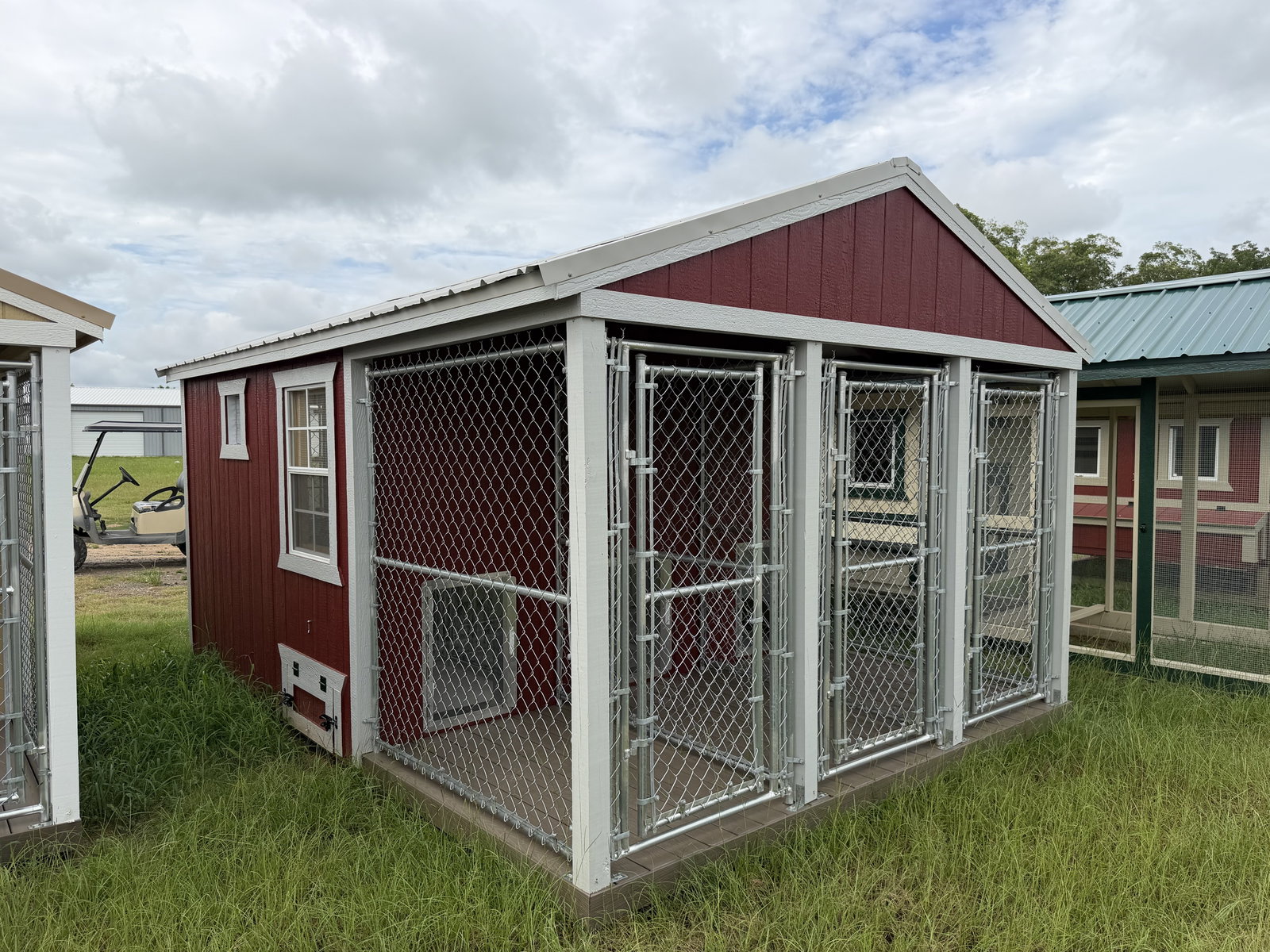 12x16 Triple Deluxe Dog Kennel serial DTDK-9504-1216-020426