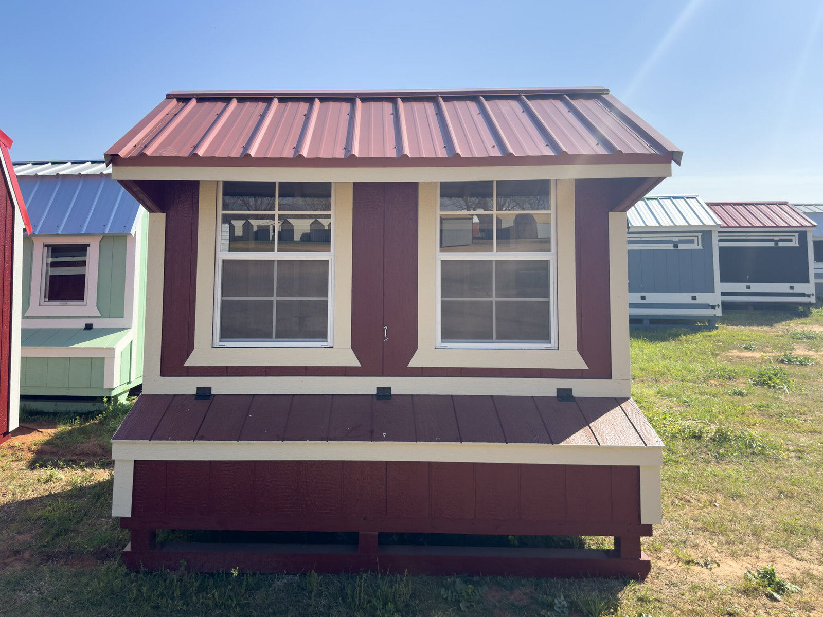 5x8 Cottage Style Chicken Coop serial CSCC-9441-0508-190226