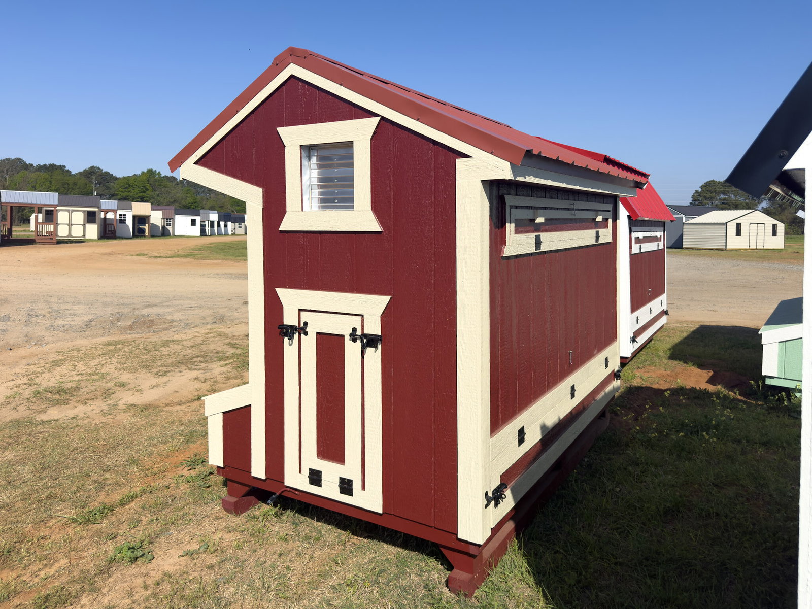 5x8 Cottage Style Chicken Coop serial CSCC-9441-0508-190226