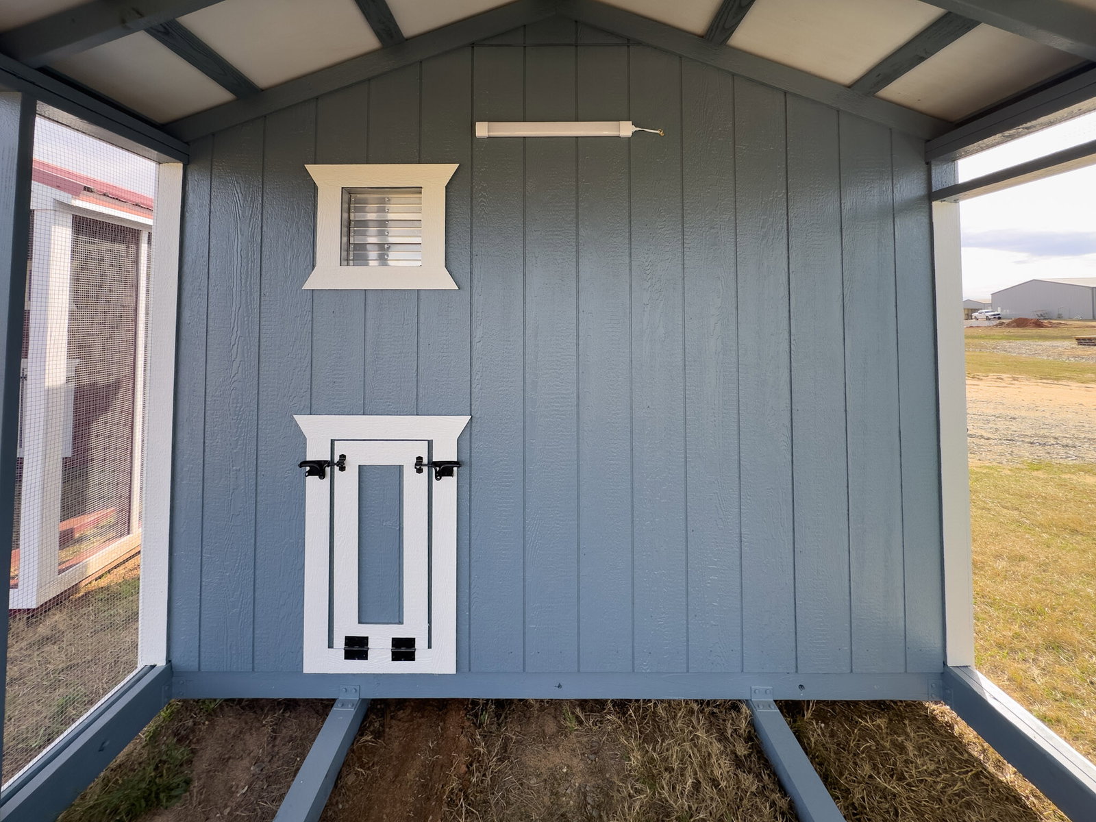 10x16 Deluxe Style Chicken Coop serial DCR-9112-1016-020925