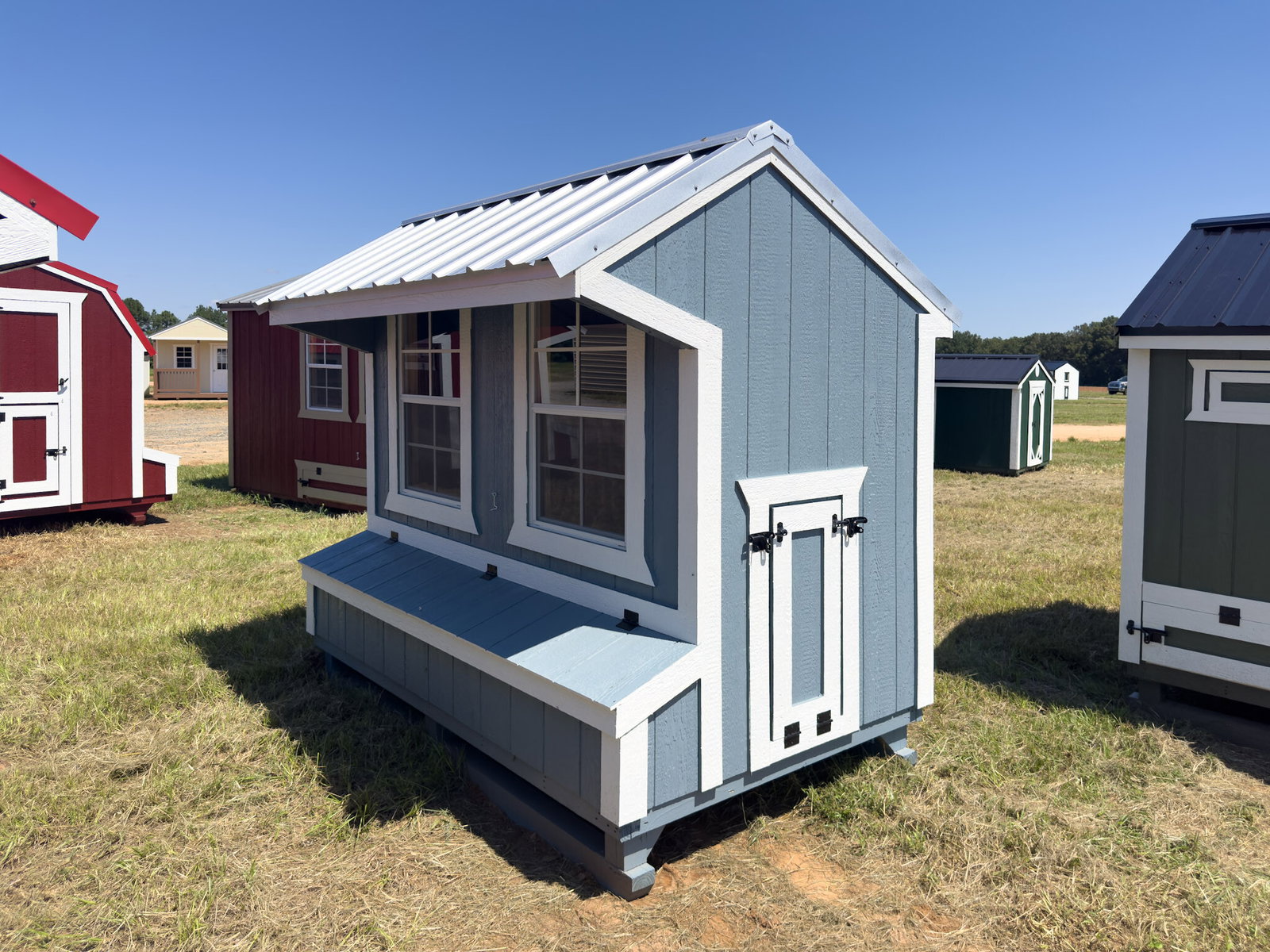 5x8 Cottage Style Chicken Coop serial CSCC-9016-0508-040825