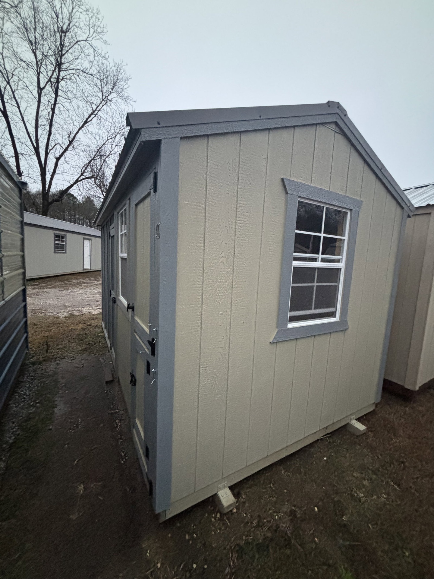 8x14 Deluxe Style Chicken Coop serial DCR-8966-0814-020725