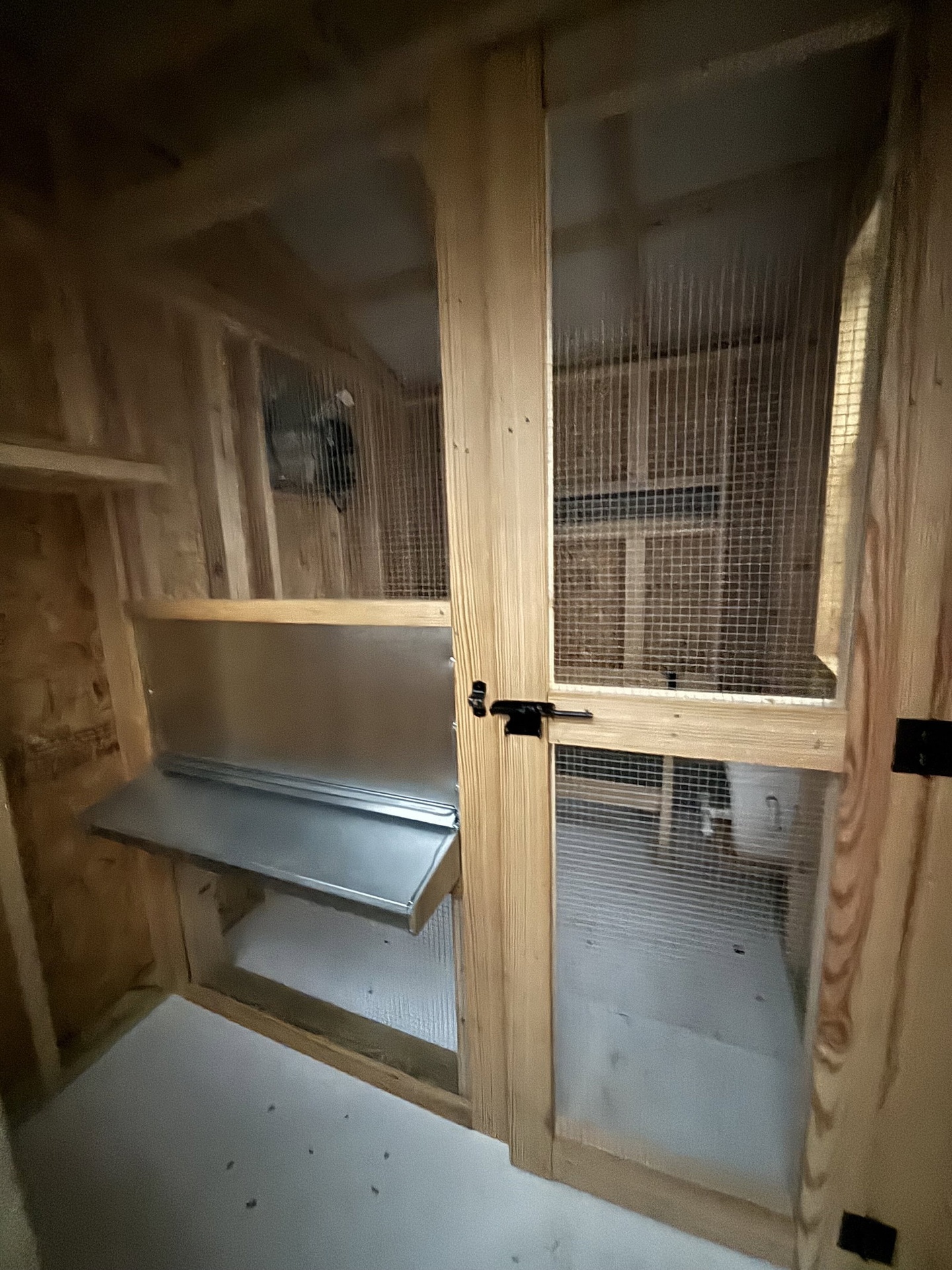 8x14 Deluxe Style Chicken Coop serial DCR-8966-0814-020725