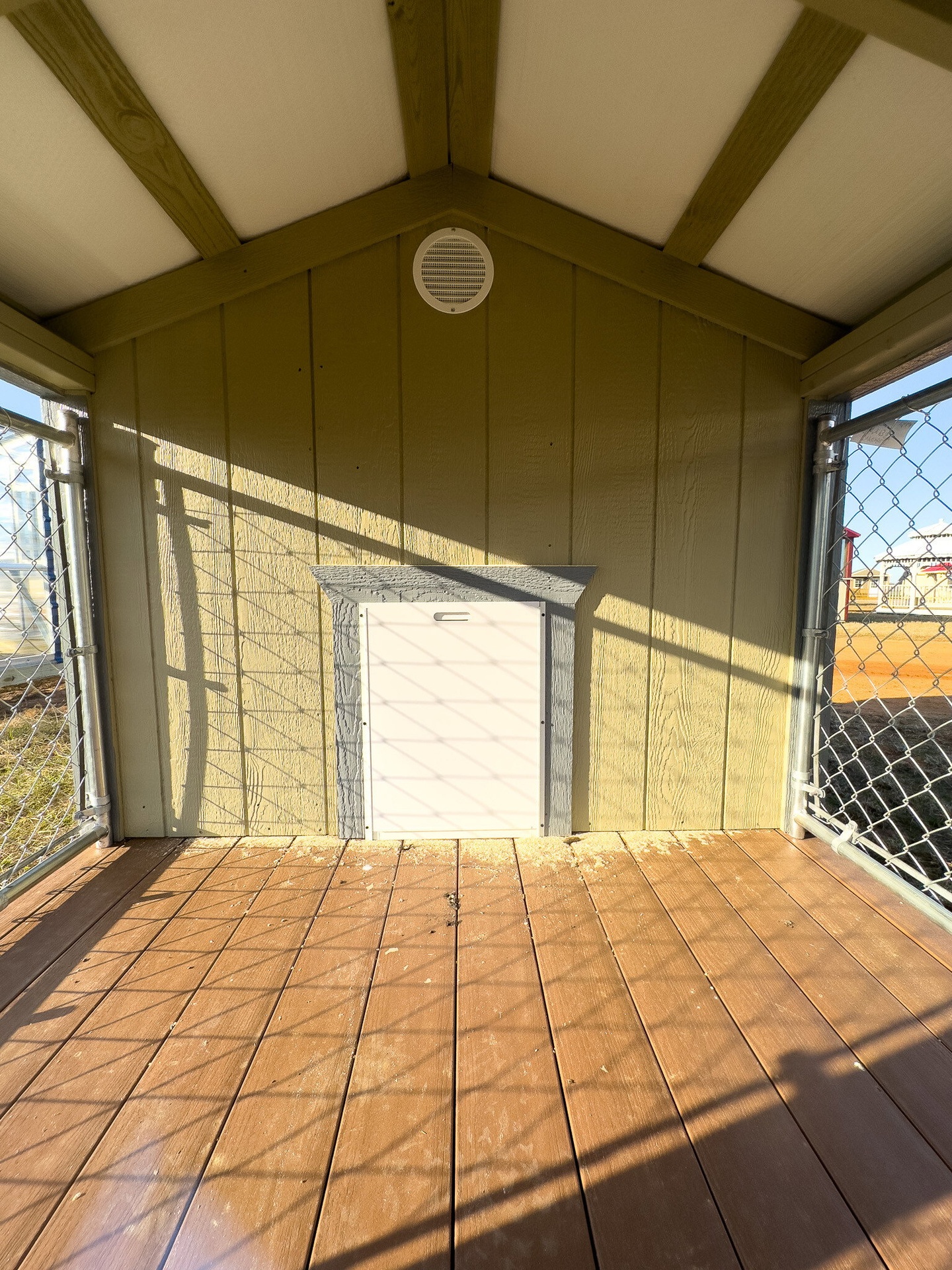 6x8 Low Profile Single Dog Kennel serial LPDK-7442-0608-021123