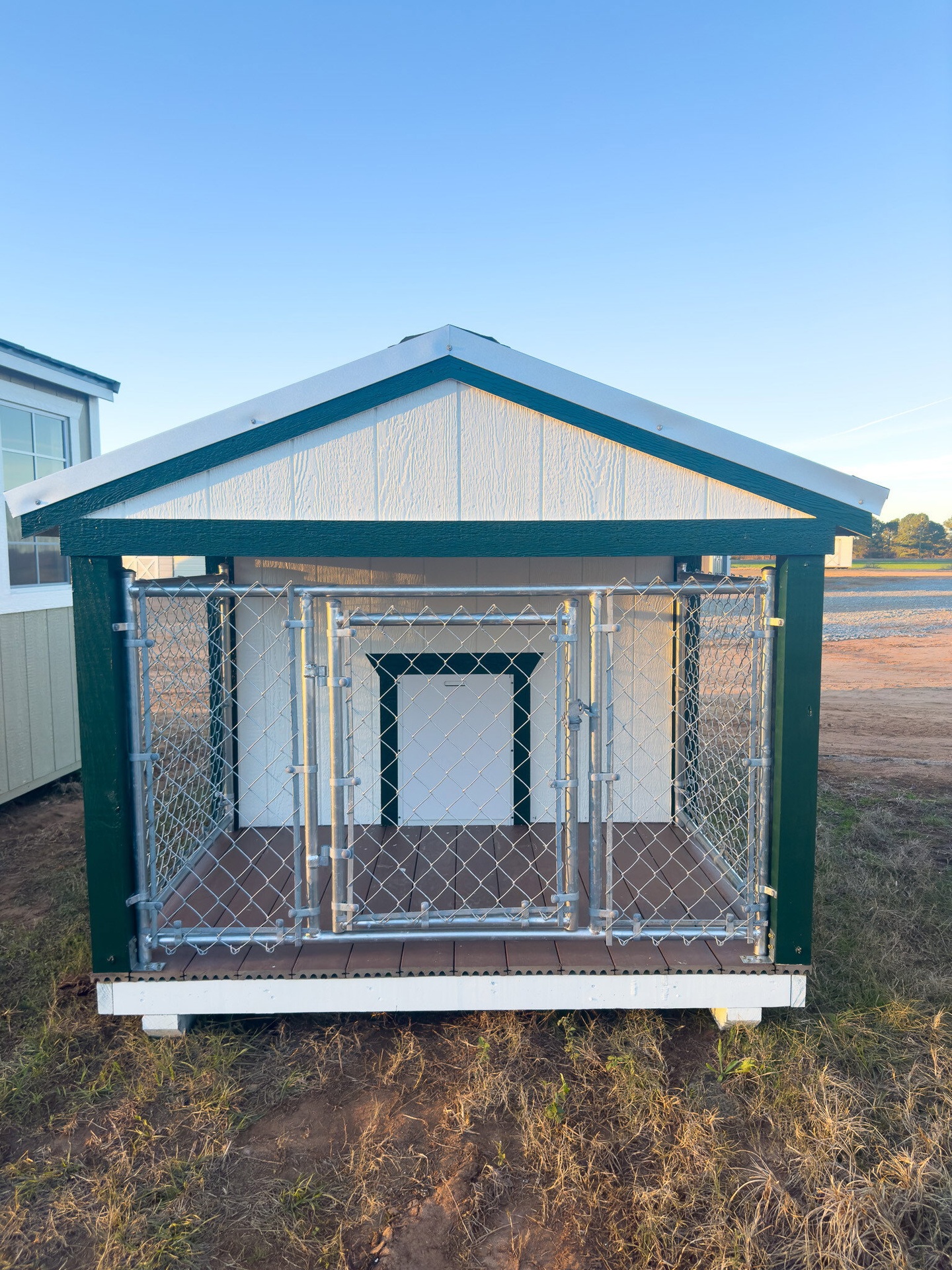 6x8 Low Profile Single Dog Kennel serial LPDK-7464-0608-021123
